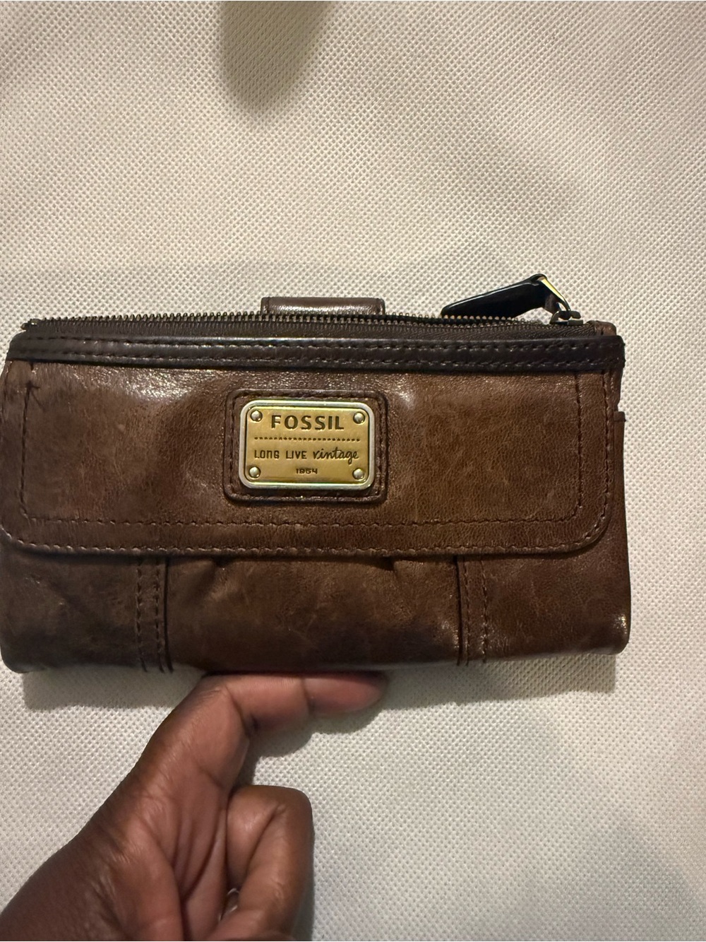 Fossil Brown Leather Zip Card Holder with Gold Plaque